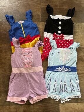 Lilytots princess and Minnie themed rompers size 3-4